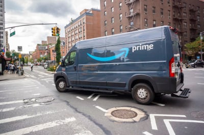 Amazon electronic delivery van