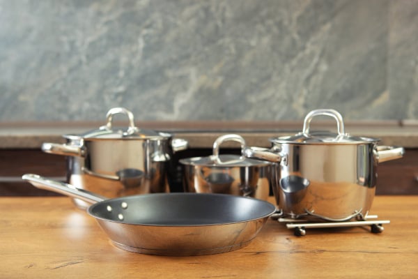body2_Metal, stainless steel, aluminum cookware_Ensuring quality in kitchenware