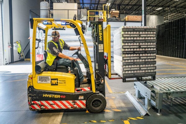 body3_How Cultural Differences Influence A man working with a forklift_Quality Perceptions Across Markets