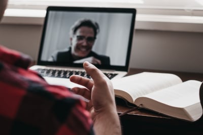 An online meeting to touch bases during a move_body_2_Supplier_Quality_Management_During_Relocation