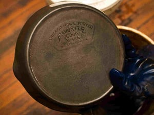 Cast iron cookware manufacturing